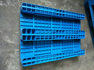 塑料托盤為什么會褪色？